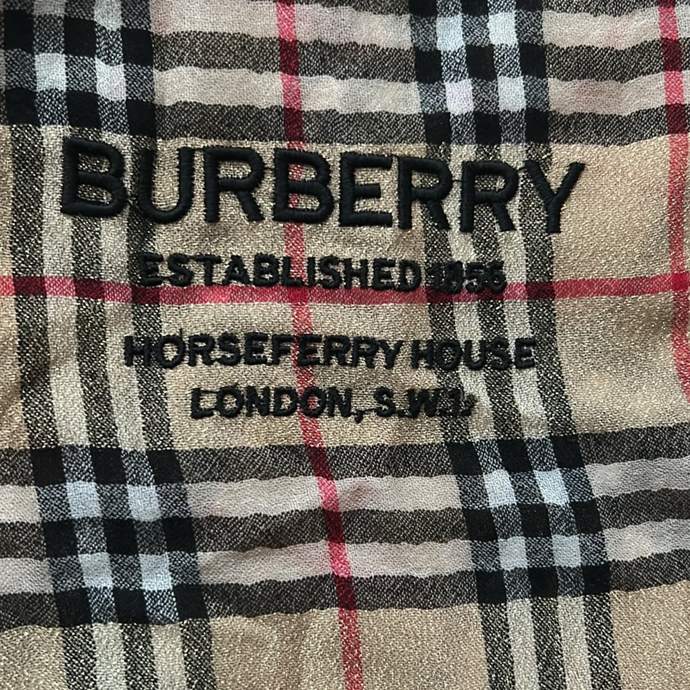 Burberry Classic Check Scarf in Beige and Red - Picture 6 of 7